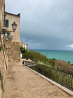 Captivating House in Palmoli Sleeps 2 Plus 2