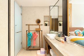 voco Thousand Island Lake by IHG