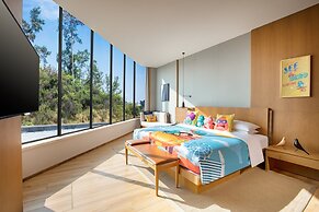 voco Thousand Island Lake by IHG