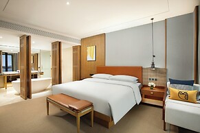 voco Thousand Island Lake by IHG