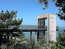 voco Thousand Island Lake by IHG