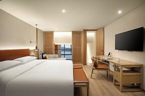 voco Thousand Island Lake by IHG