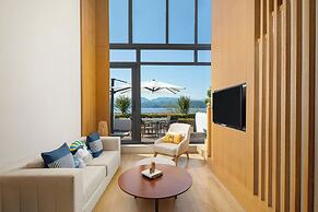 voco Thousand Island Lake by IHG