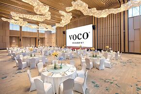 voco Thousand Island Lake by IHG