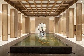 voco Thousand Island Lake by IHG