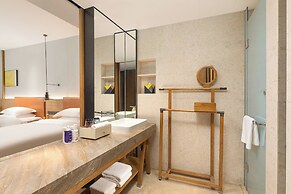 voco Thousand Island Lake by IHG