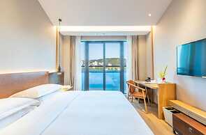 voco Thousand Island Lake by IHG