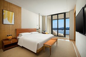 voco Thousand Island Lake by IHG