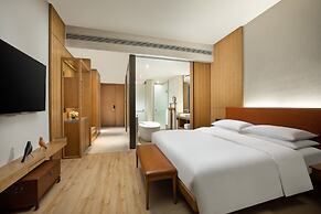 voco Thousand Island Lake by IHG