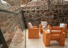 Vertical Sky Luxury Suites