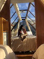 Vertical Sky Luxury Suites