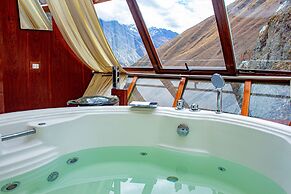 Vertical Sky Luxury Suites