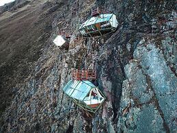 Vertical Sky Luxury Suites