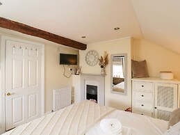 Corner Cottage