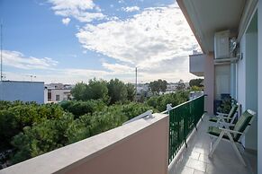 Rosamare Elegant Apartment