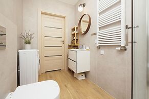 Grunwaldzka Apartments by Renters