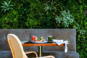 Wine & Books Lisboa Hotel