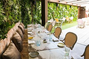 Wine & Books Lisboa Hotel