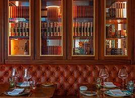 Wine & Books Lisboa Hotel