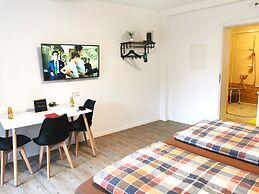 Speedy's Bed & Breakfast