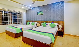 Itsy Hotels Igloo Residency Raja Seat