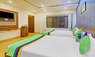 Itsy Hotels Igloo Residency Raja Seat