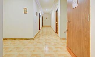 Itsy Hotels Igloo Residency Raja Seat