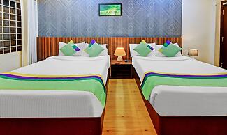 Itsy Hotels Igloo Residency Raja Seat