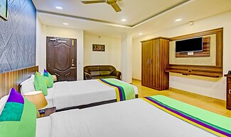 Itsy Hotels Igloo Residency Raja Seat