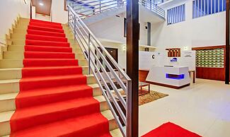 Itsy Hotels Igloo Residency Raja Seat