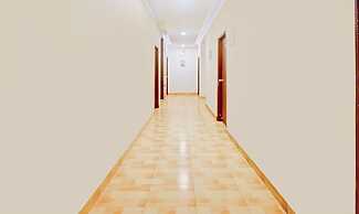 Itsy Hotels Igloo Residency Raja Seat