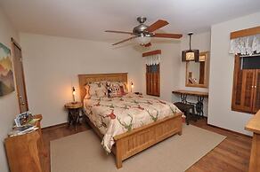 The Crest 200c 2 Bedroom Condo by Redawning