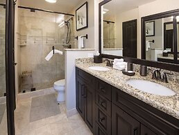 Highlands Westview 202 3 Bedroom Condo by RedAwning