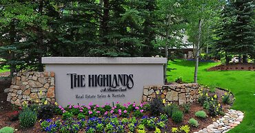 Highlands Westview 202 3 Bedroom Condo by RedAwning