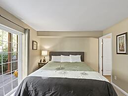 Swans Nest Villa 1304 2 Bedroom Condo by RedAwning