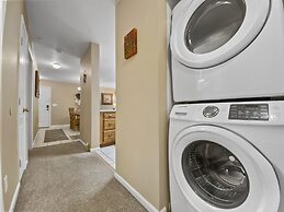 Swans Nest Villa 1304 2 Bedroom Condo by RedAwning