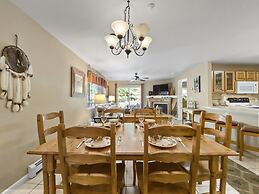 Swans Nest Villa 1304 2 Bedroom Condo by RedAwning