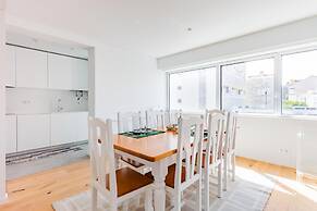 Estrela Modern Flat @ Infante Santo