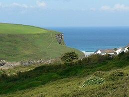 Porth Farm Annexe