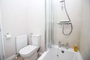 Hollicarrs Long Lane Lodge