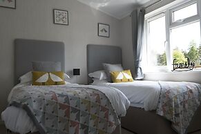 Hollicarrs Long Lane Lodge