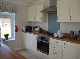 Hollicarrs Long Lane Lodge