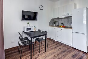 Modern apartment Vesta near Komendantsky