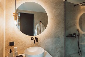 The Residence Aiolou Hotel & Spa