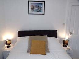 Inviting 3-bed Apartment in Southend-on-sea