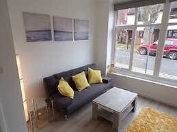 Inviting 3-bed Apartment in Southend-on-sea