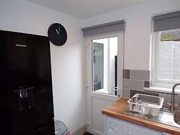 Inviting 3-bed Apartment in Southend-on-sea