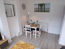 Inviting 3-bed Apartment in Southend-on-sea