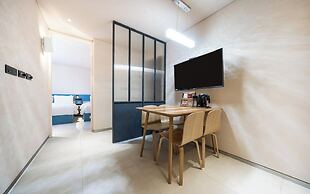 MU:TE Hotel