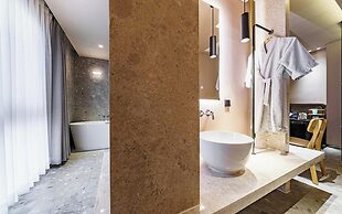 MU:TE Hotel